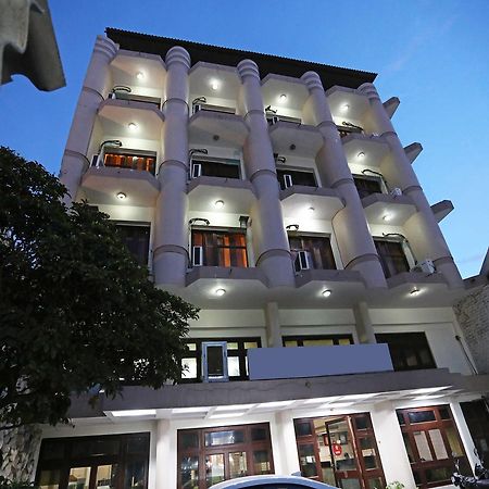 Oyo 9713 Hotel Regency อัจเมอร์ ภายนอก รูปภาพ