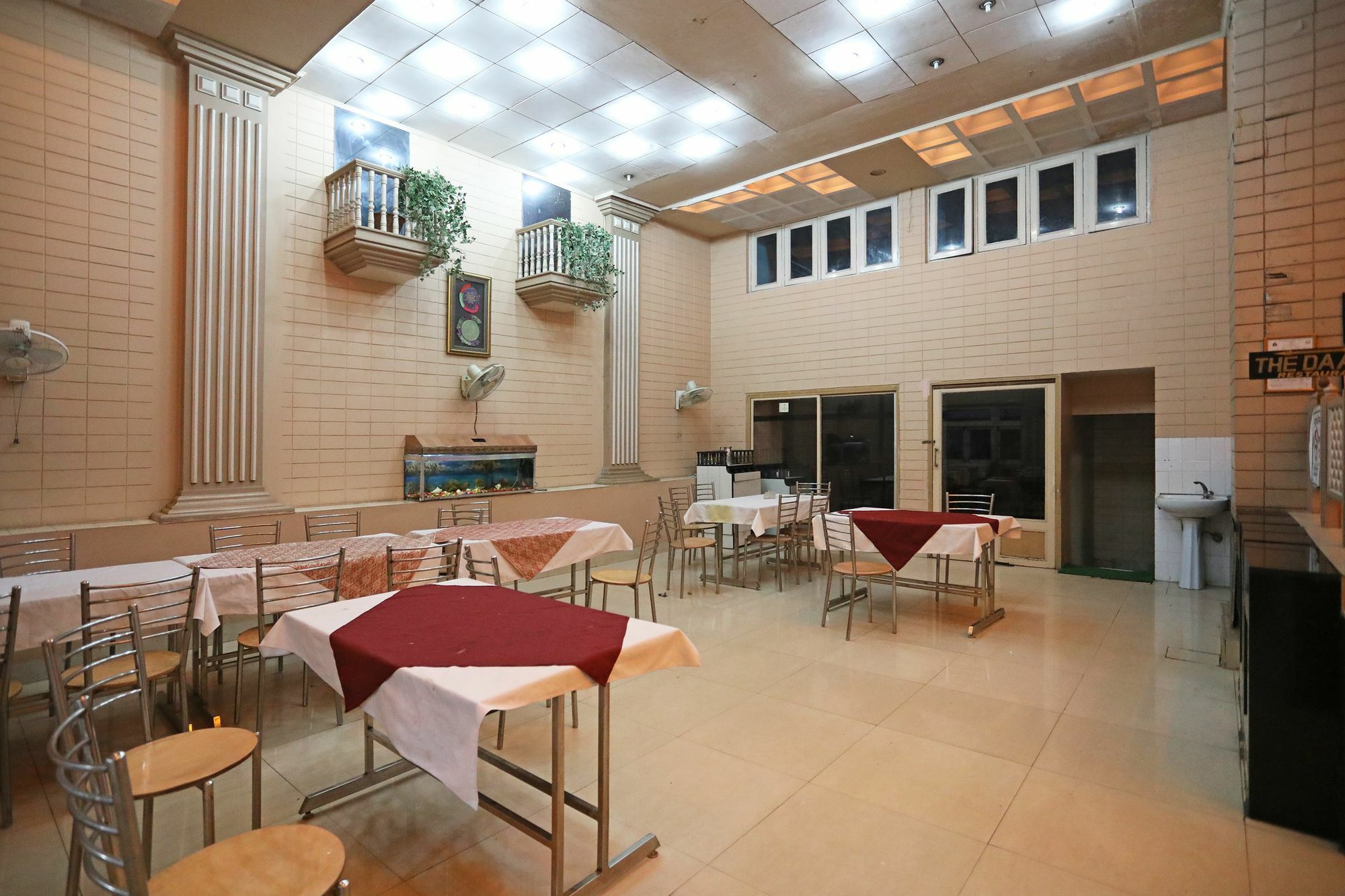 Oyo 9713 Hotel Regency อัจเมอร์ ภายนอก รูปภาพ